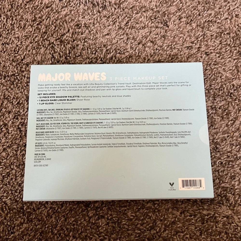 NEW Major Waves 3 Piece Makeup Set